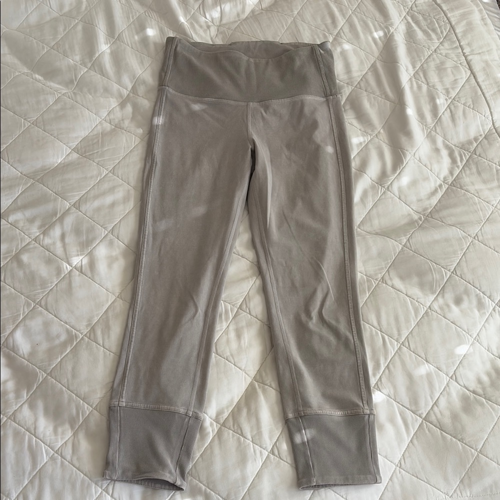 Lululemon Light Gray Capri Leggings